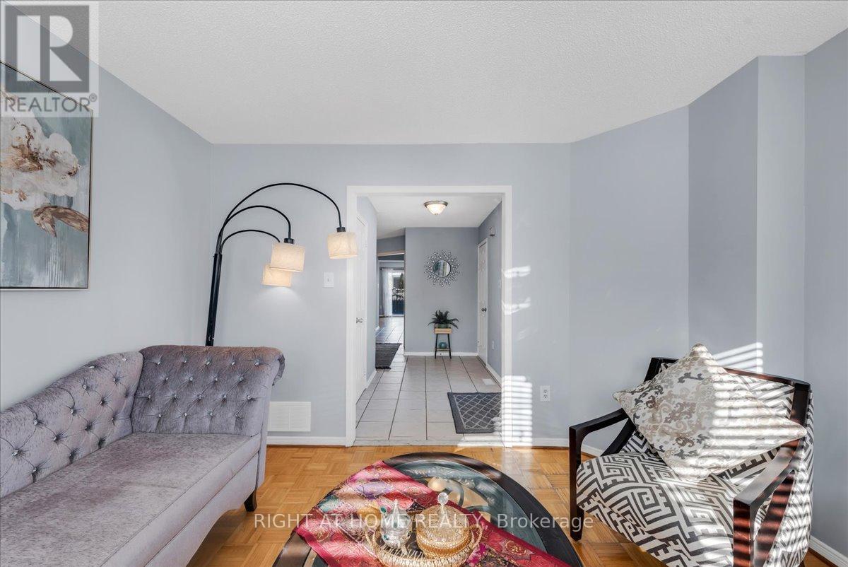 2 Wooliston Crescent, Brampton, Ontario  L6Y 4J3 - Photo 6 - W12742358