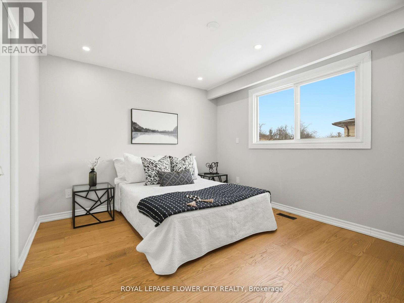 25 Abell Drive, Brampton, Ontario  L6V 2W1 - Photo 15 - W12742366