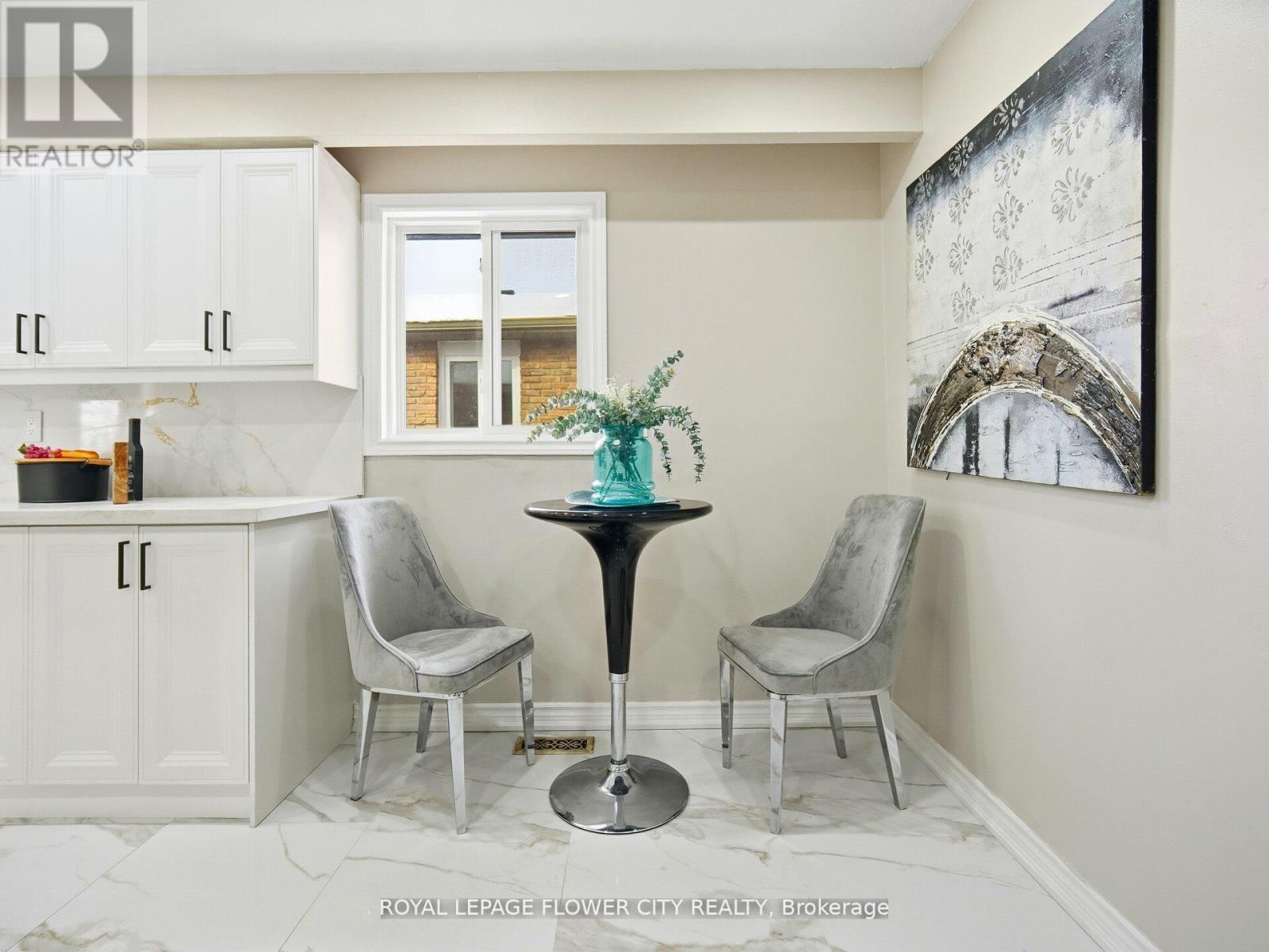 25 Abell Drive, Brampton, Ontario  L6V 2W1 - Photo 7 - W12742366