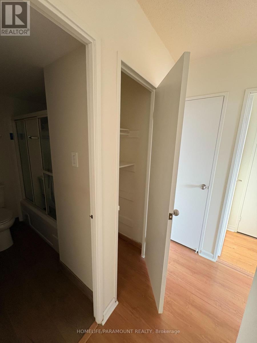 1611 - 45 Southport Street, Toronto, Ontario  M6S 3N5 - Photo 21 - W12742424