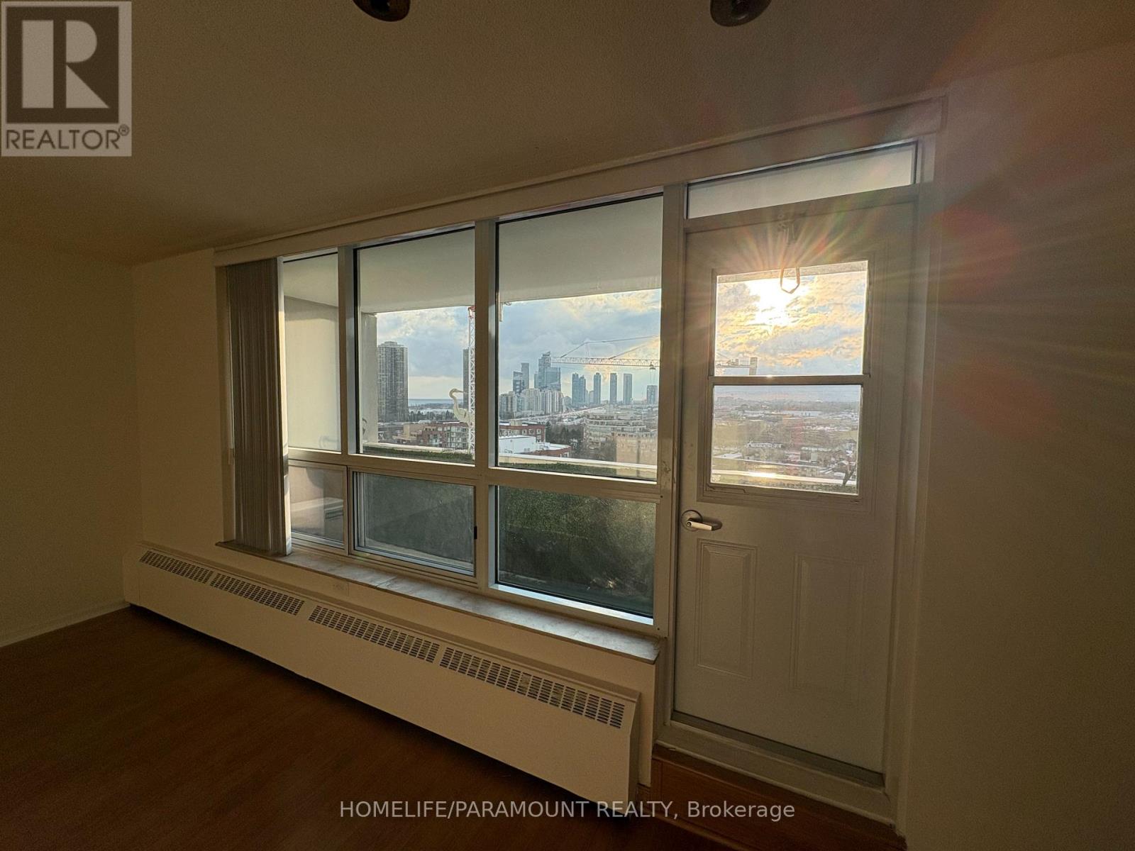 1611 - 45 Southport Street, Toronto, Ontario  M6S 3N5 - Photo 39 - W12742424