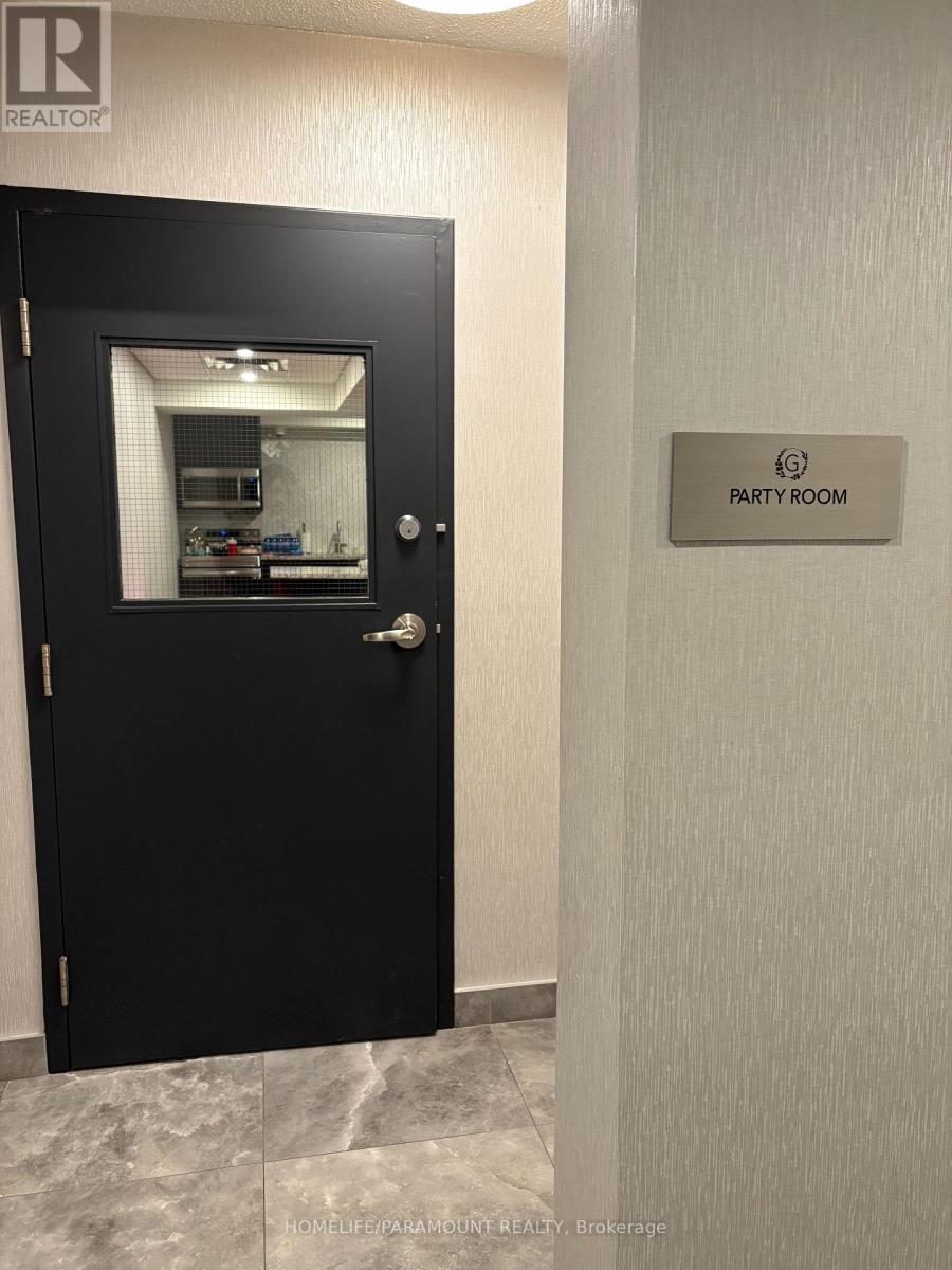 1611 - 45 Southport Street, Toronto, Ontario  M6S 3N5 - Photo 7 - W12742424