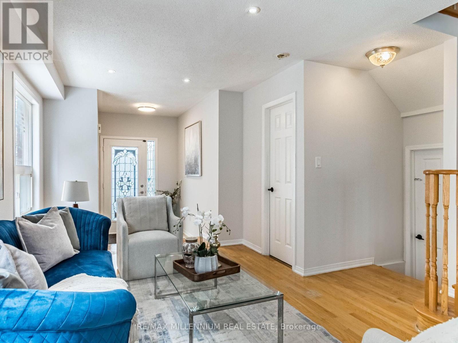 9 Revelstoke Place, Brampton, Ontario  L6R 3G3 - Photo 10 - W12742438