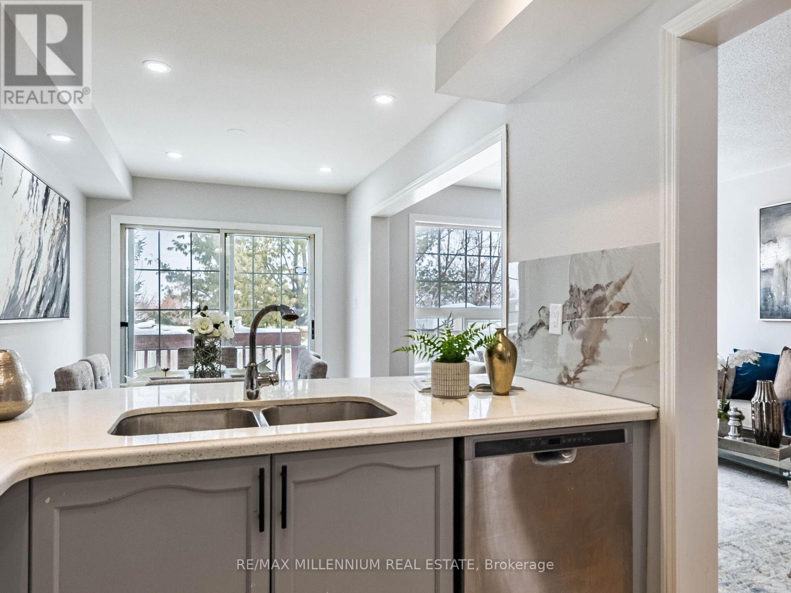 9 Revelstoke Place, Brampton, Ontario  L6R 3G3 - Photo 17 - W12742438