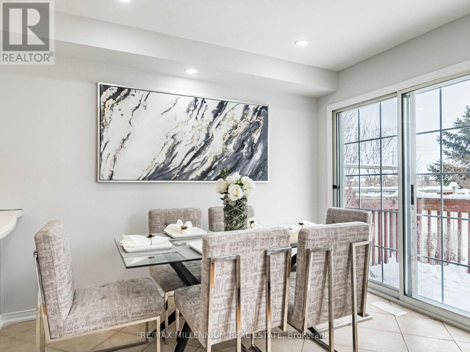 9 Revelstoke Place, Brampton, Ontario  L6R 3G3 - Photo 18 - W12742438