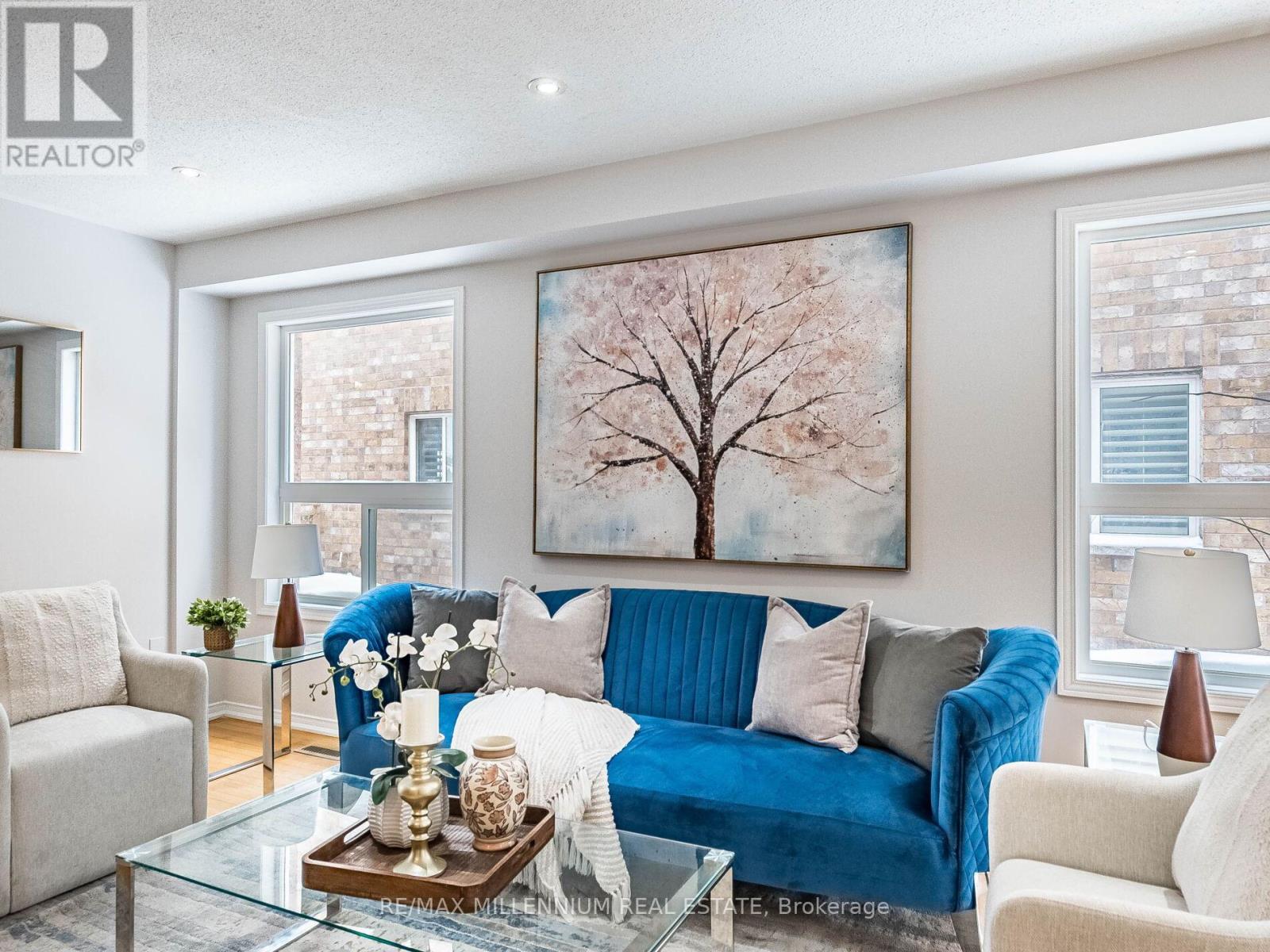 9 Revelstoke Place, Brampton, Ontario  L6R 3G3 - Photo 7 - W12742438