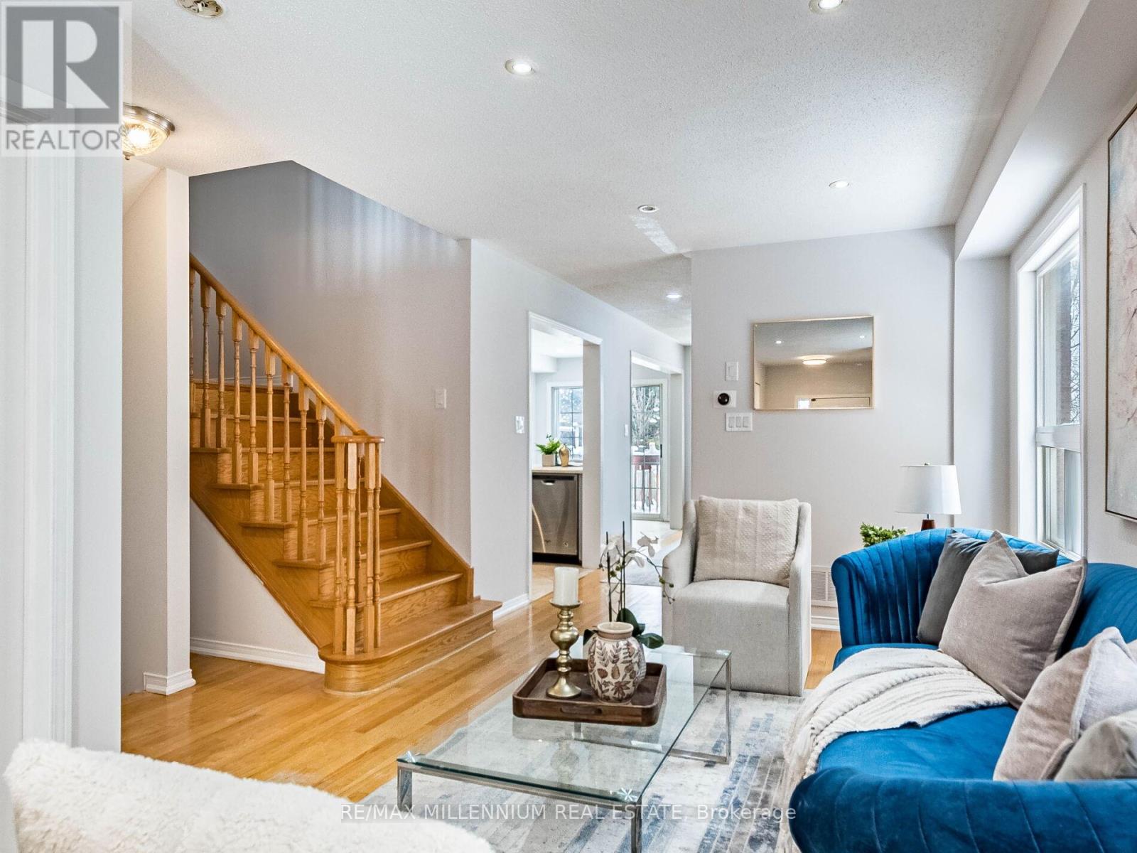 9 Revelstoke Place, Brampton, Ontario  L6R 3G3 - Photo 8 - W12742438