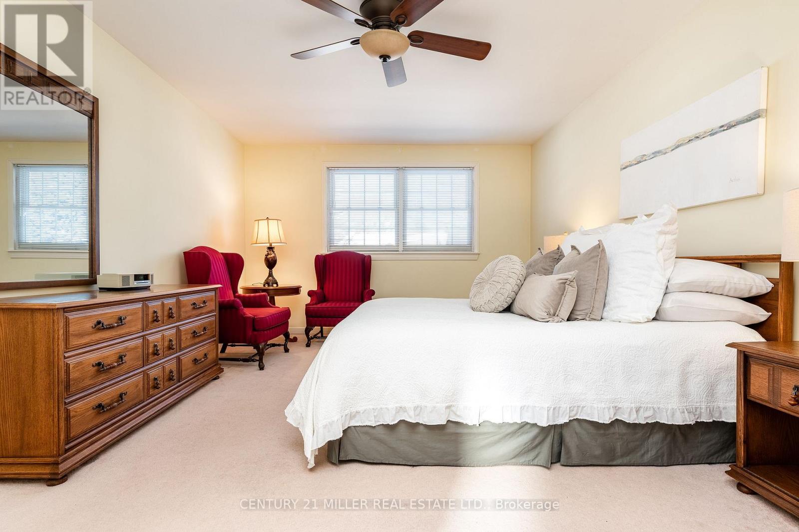 1404 Kimberley Drive, Oakville, Ontario  L6H 2W6 - Photo 15 - W12742444