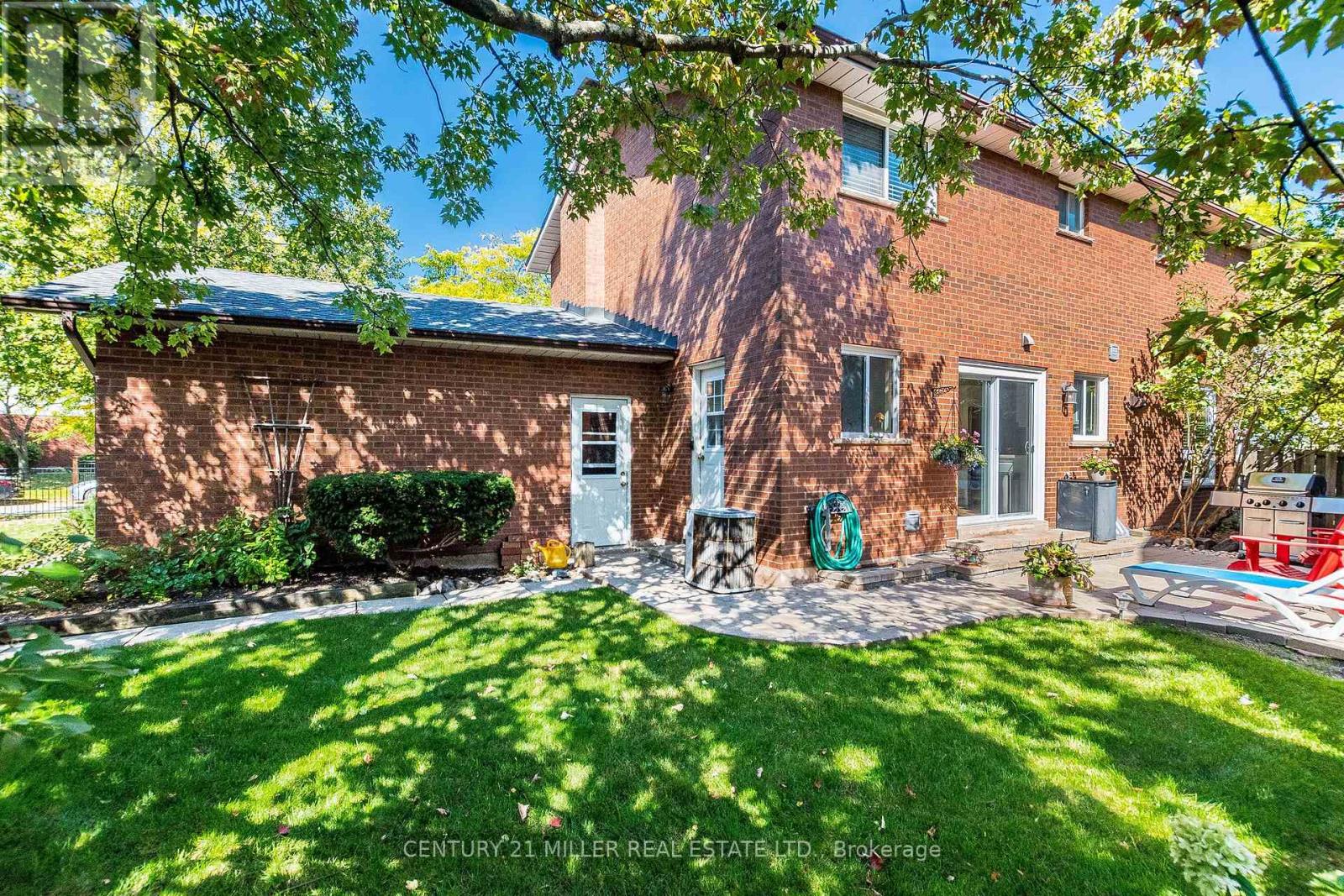 1404 Kimberley Drive, Oakville, Ontario  L6H 2W6 - Photo 27 - W12742444