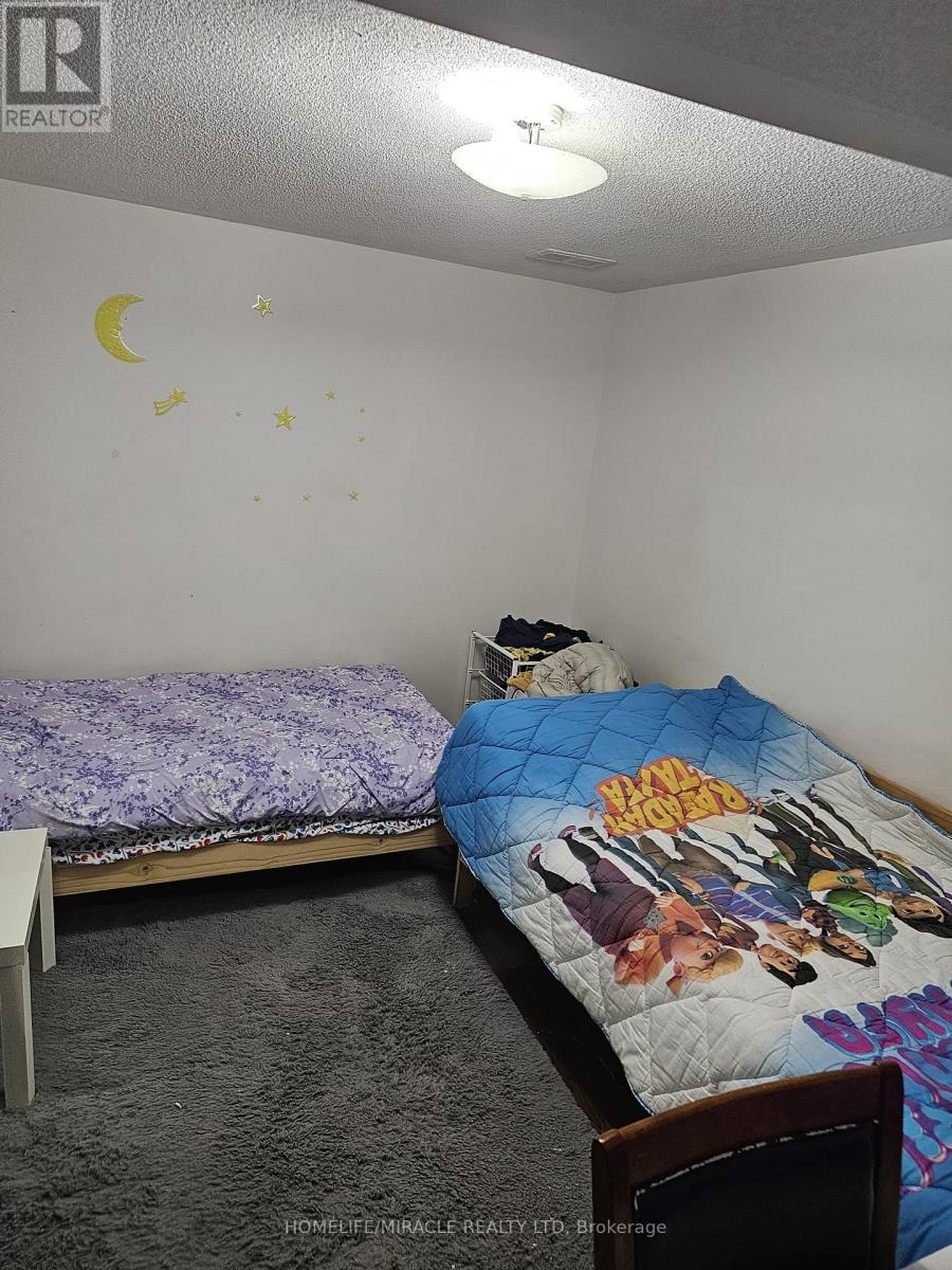 3148 The College Way, Mississauga, Ontario  L5L 4Z6 - Photo 7 - W12742468