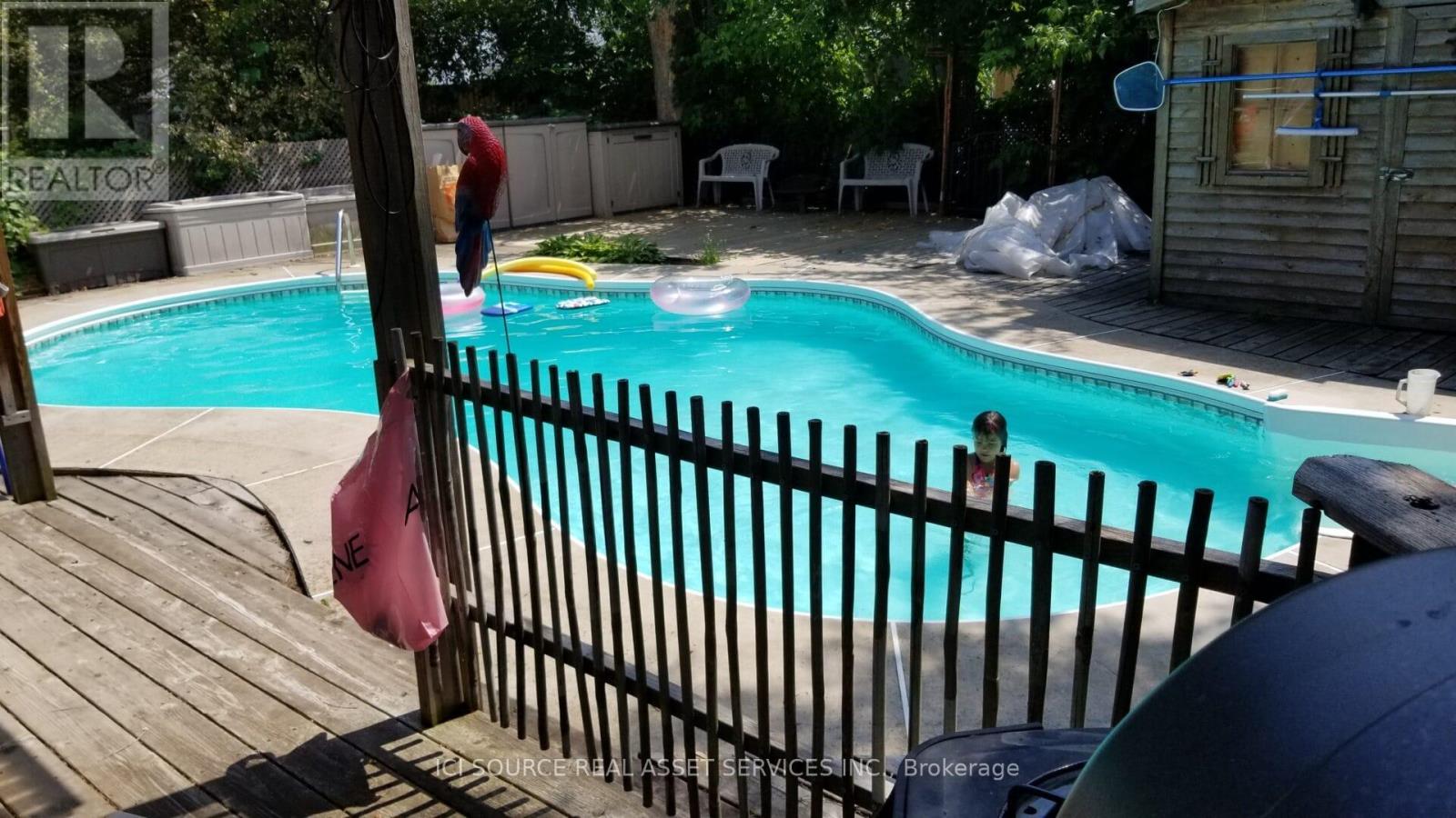 1168 CANTERBURY ROAD, Mississauga, Ontario