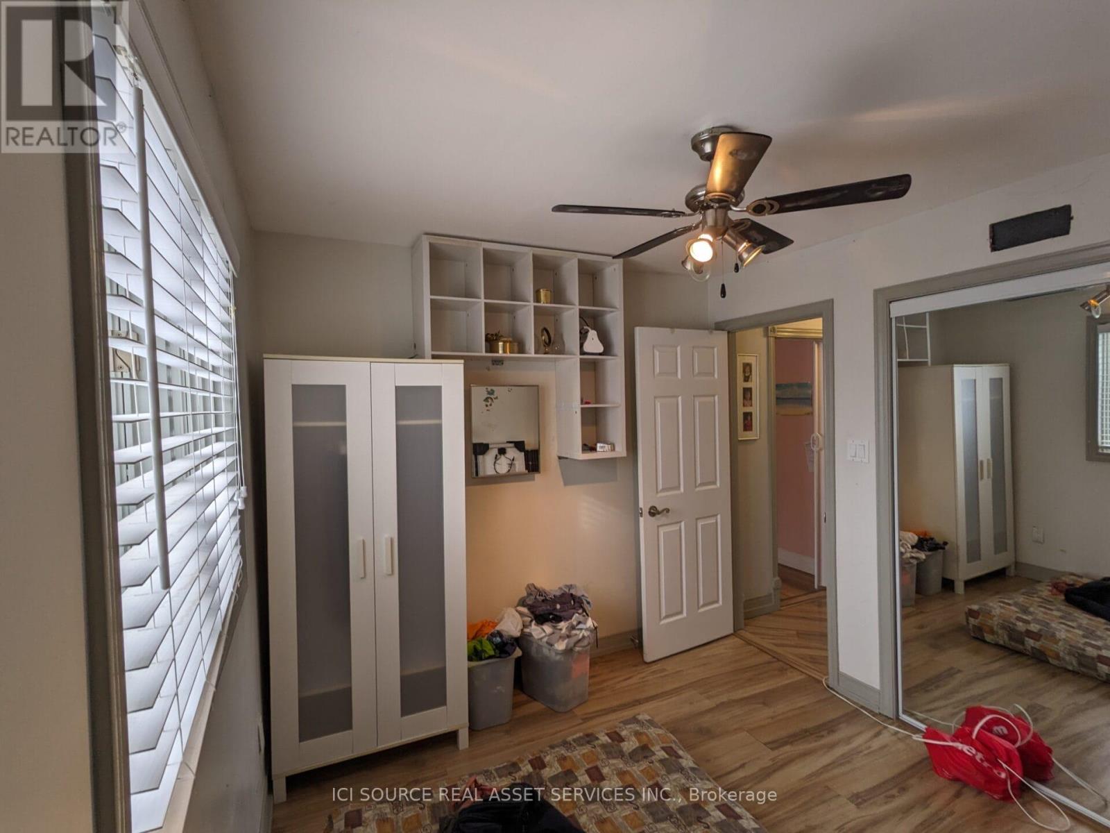 1168 Canterbury Road, Mississauga, Ontario  L5G 4A2 - Photo 10 - W12742470