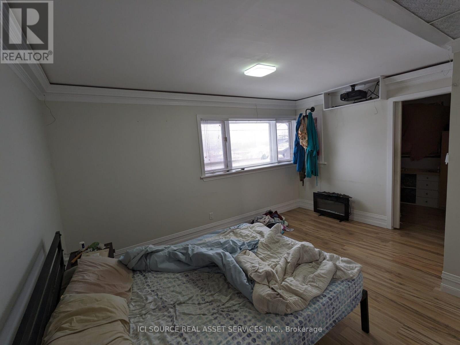 1168 Canterbury Road, Mississauga, Ontario  L5G 4A2 - Photo 12 - W12742470