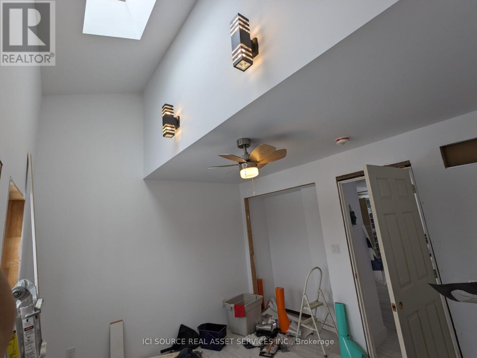 1168 Canterbury Road, Mississauga, Ontario  L5G 4A2 - Photo 15 - W12742470