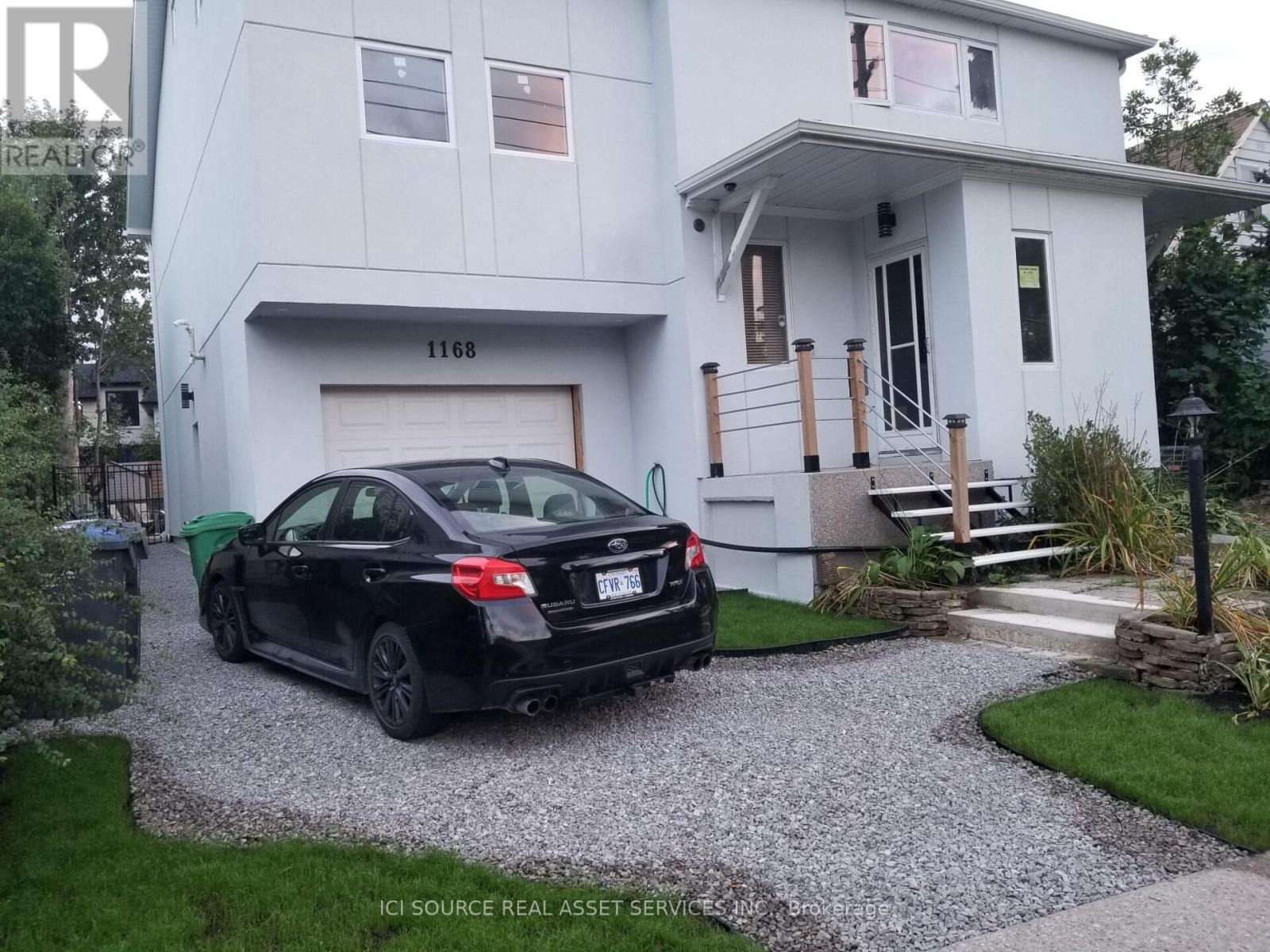 1168 Canterbury Road, Mississauga, Ontario  L5G 4A2 - Photo 4 - W12742470