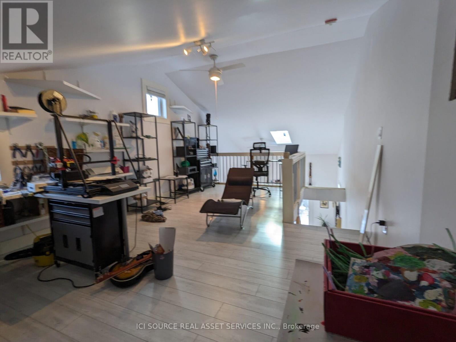 1168 Canterbury Road, Mississauga, Ontario  L5G 4A2 - Photo 6 - W12742470