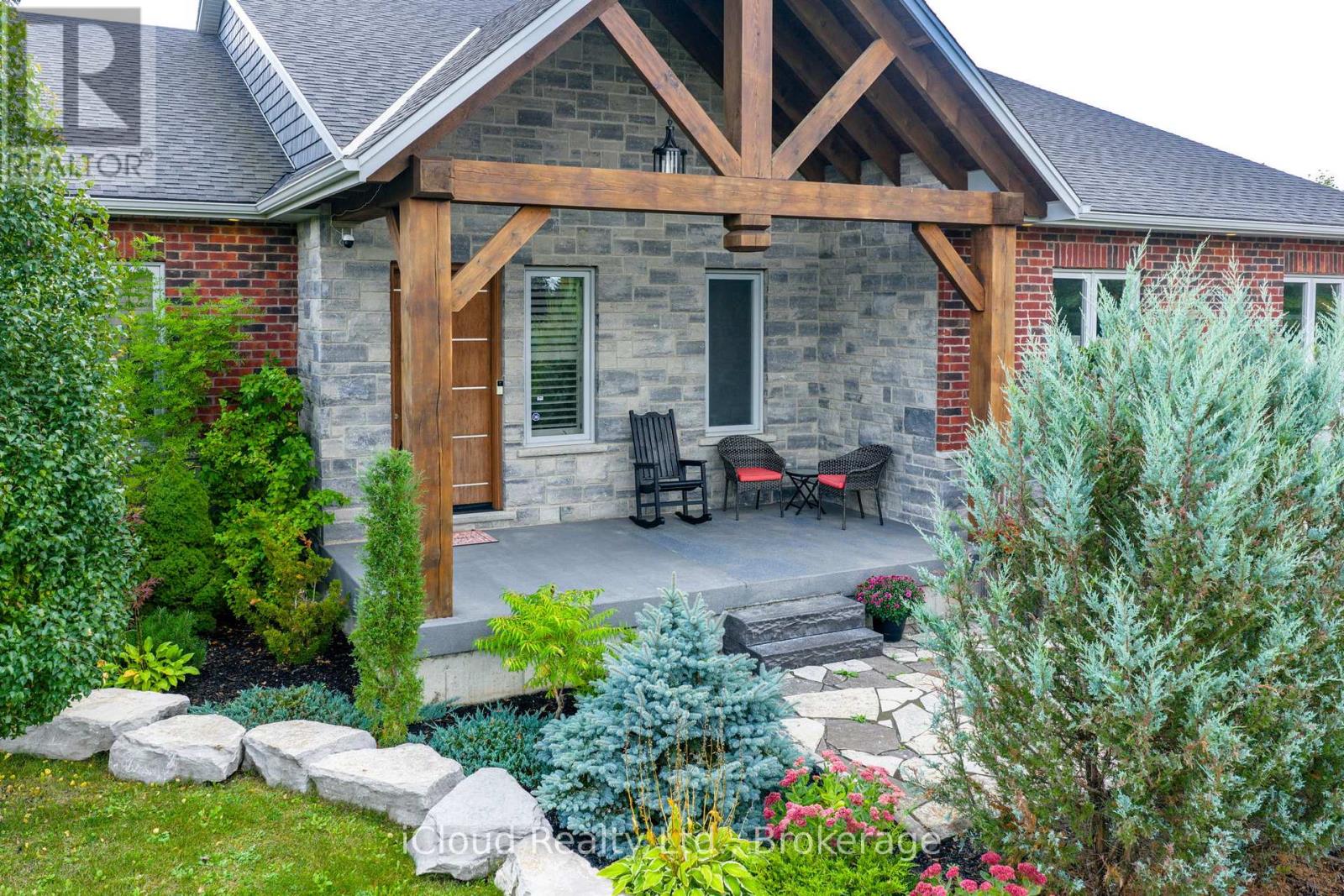 9449 Wellington 22 Road, Erin, Ontario  N0B 1Z0 - Photo 4 - X12431851