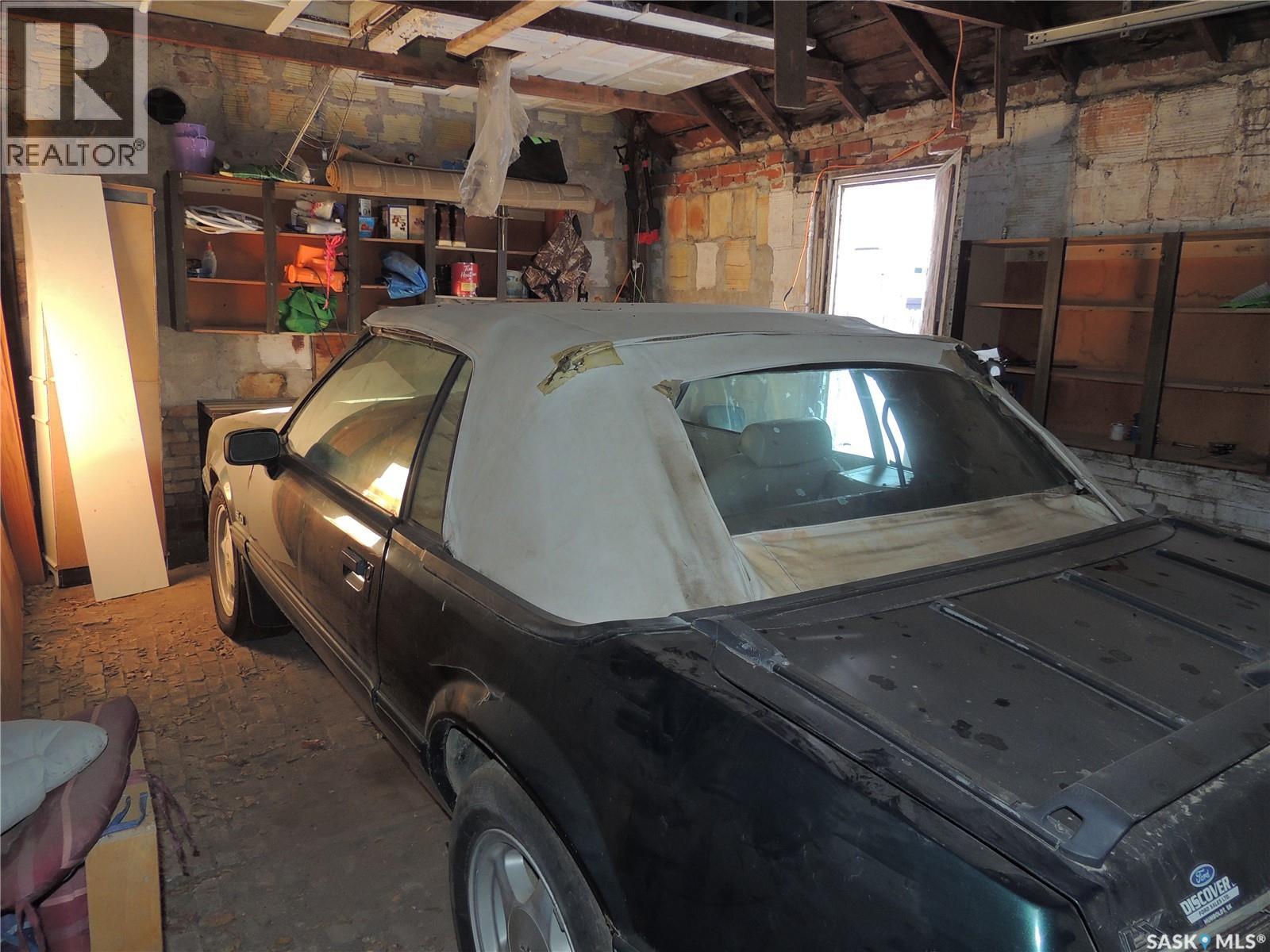 630 3rd Street, Estevan, Saskatchewan  S4A 0P6 - Photo 5 - SK012134