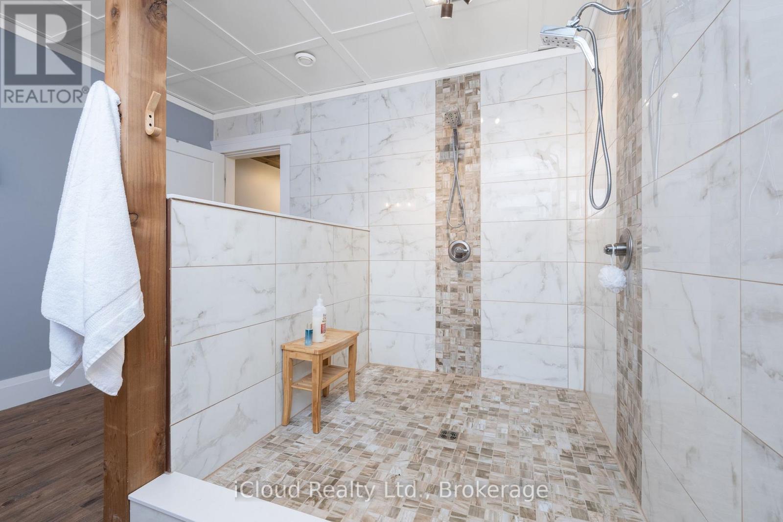 9449 Wellington 22 Road, Erin, Ontario  N0B 1Z0 - Photo 46 - X12431851