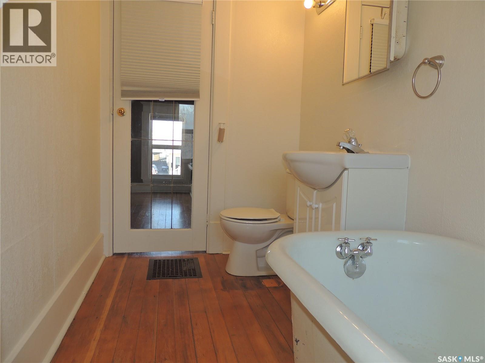 630 3rd Street, Estevan, Saskatchewan  S4A 0P6 - Photo 27 - SK012134