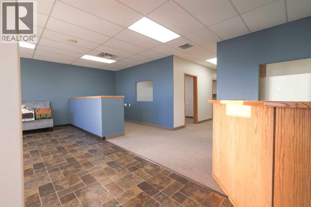 Unit 2, 5204 49 Street, Rocky Mountain House, Alberta  T4T 1T2 - Photo 3 - A2242256