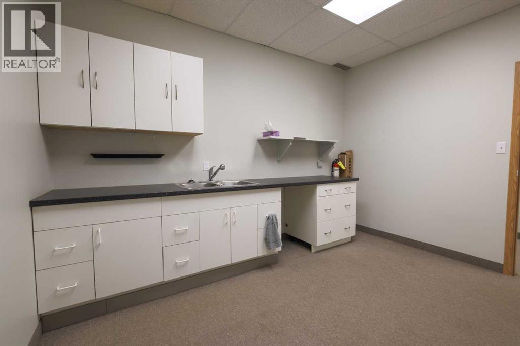 Unit 2, 5204 49 Street, Rocky Mountain House, Alberta  T4T 1T2 - Photo 12 - A2242256