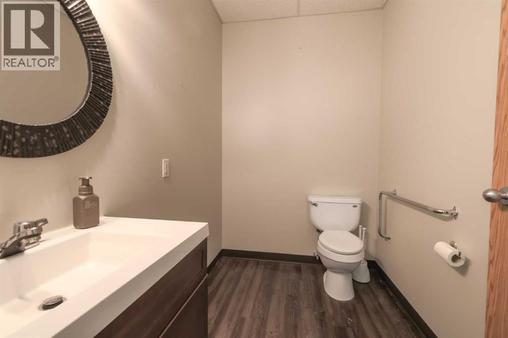 Unit 2, 5204 49 Street, Rocky Mountain House, Alberta  T4T 1T2 - Photo 15 - A2242256