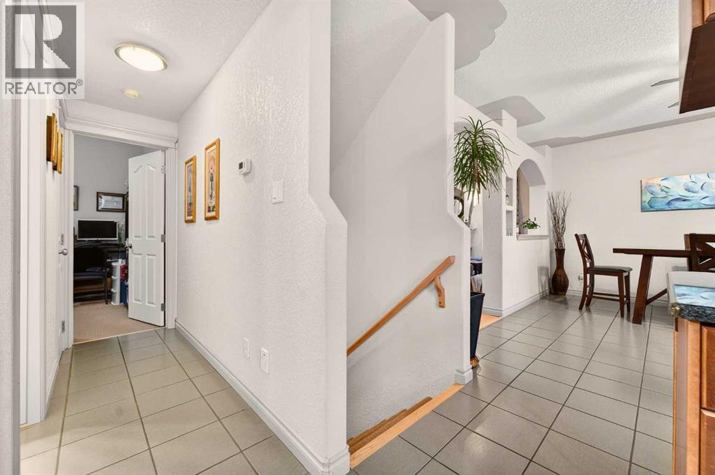 388 Grizzly Crescent N, Lethbridge, Alberta  T1H 4E6 - Photo 16 - A2278864