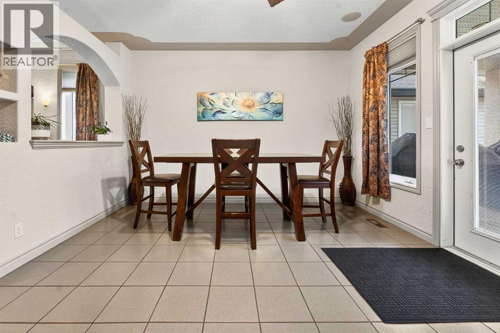 388 Grizzly Crescent N, Lethbridge, Alberta  T1H 4E6 - Photo 9 - A2278864