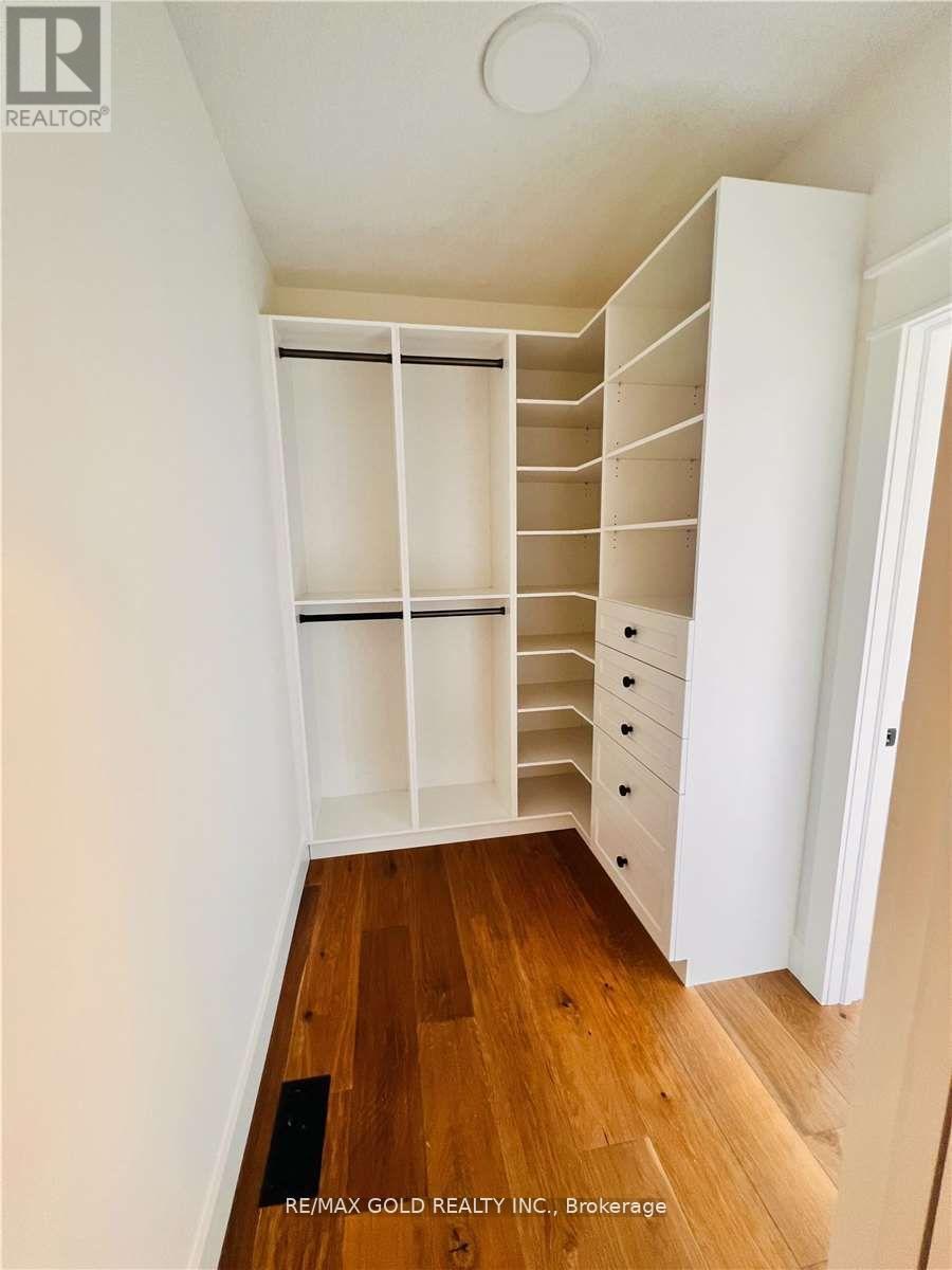 3761 Queen Street, Plympton-Wyoming, Ontario  N0N 1E0 - Photo 17 - X12742268