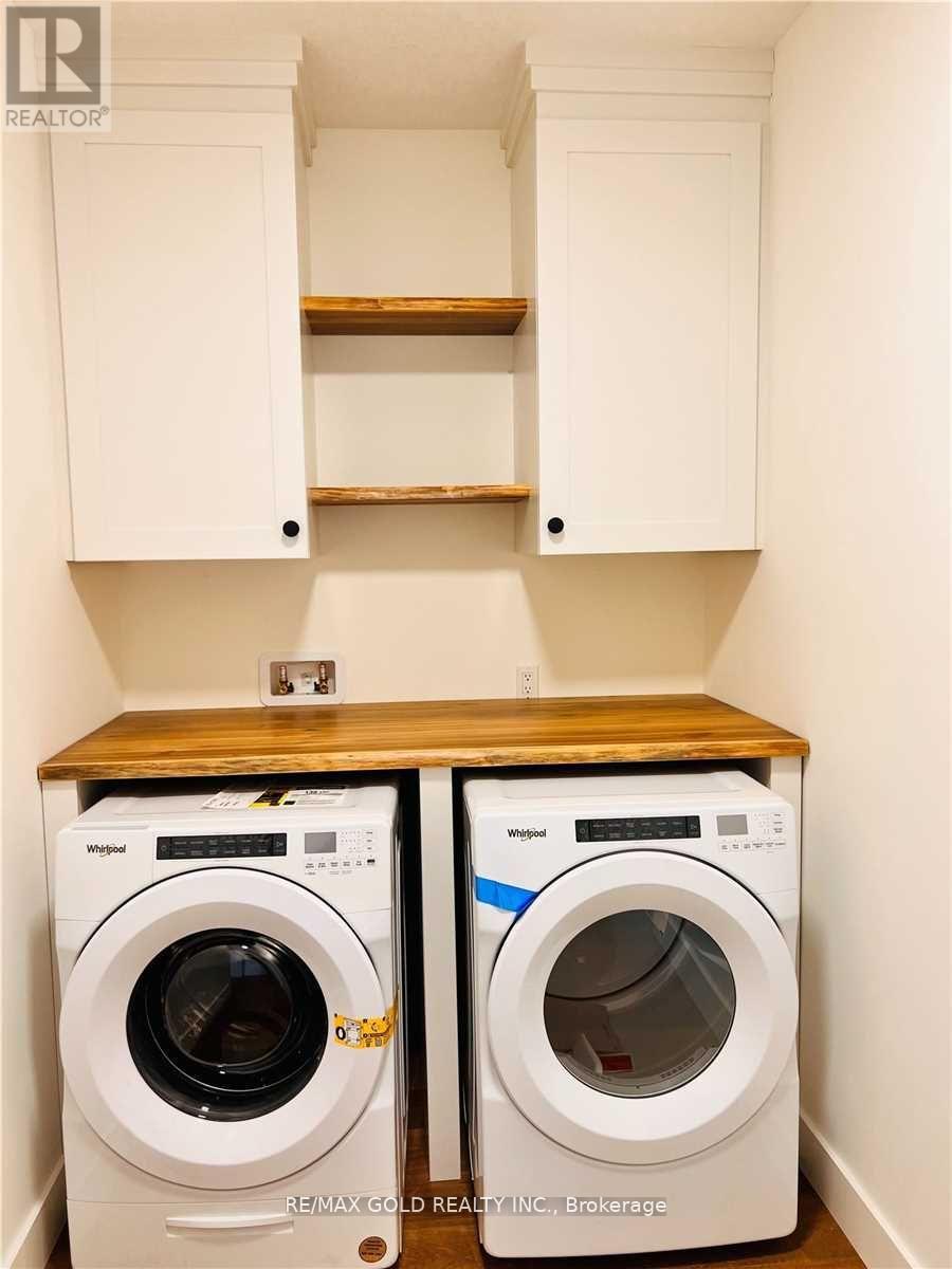 3761 Queen Street, Plympton-Wyoming, Ontario  N0N 1E0 - Photo 18 - X12742268