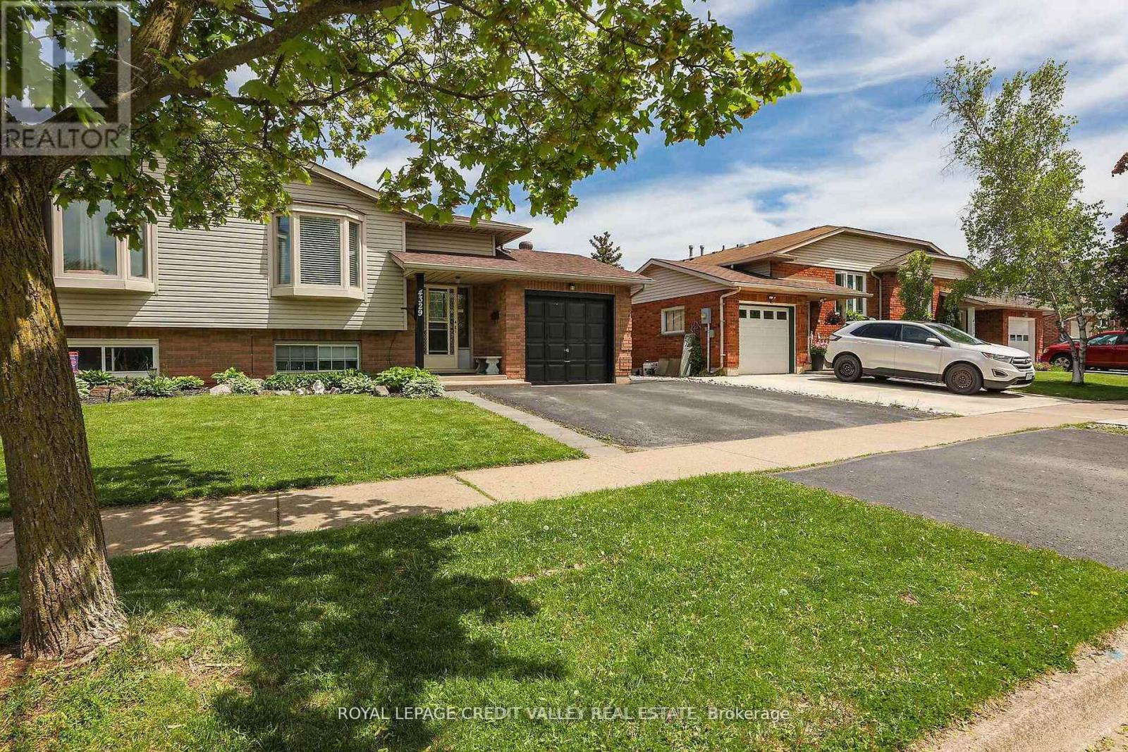 4329 Concord Avenue, Lincoln, Ontario  L0R 1B6 - Photo 4 - X12742280