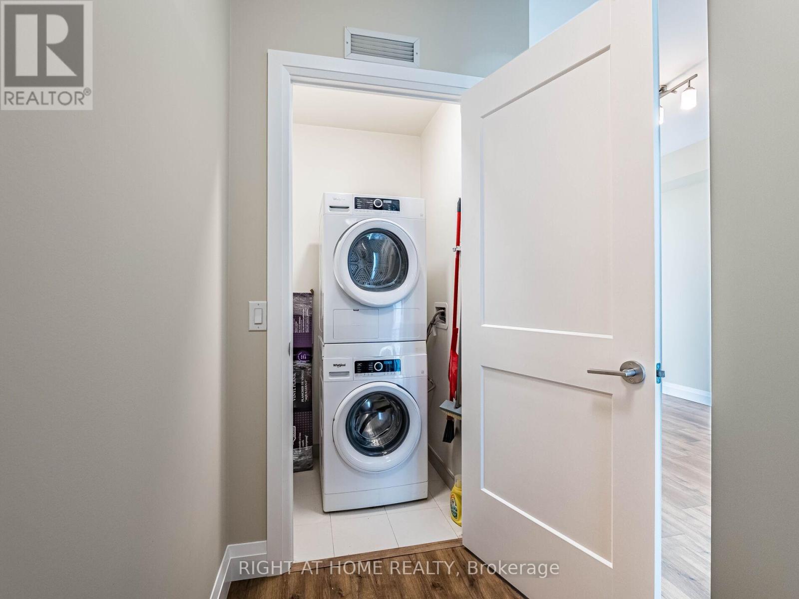 804 - 385 Winston Road, Grimsby, Ontario  L3M 4E8 - Photo 25 - X12742306