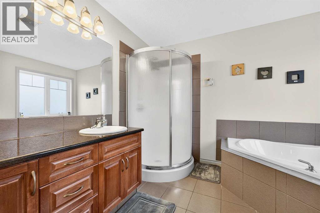 388 Grizzly Crescent N, Lethbridge, Alberta  T1H 4E6 - Photo 25 - A2278864