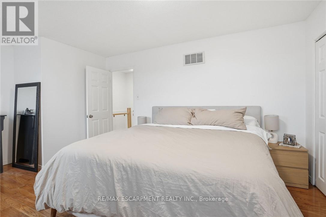 63 - 391 Stone Church Road, Hamilton, Ontario  L8B 2H3 - Photo 23 - X12742440