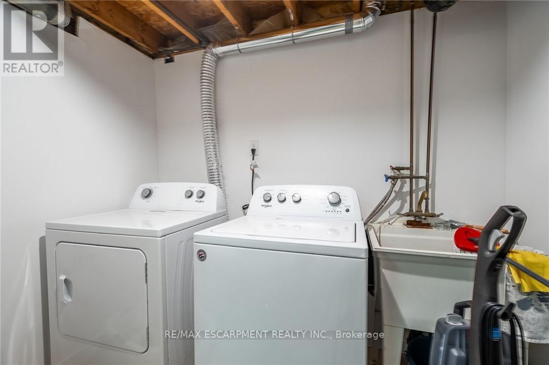 63 - 391 Stone Church Road, Hamilton, Ontario  L8B 2H3 - Photo 39 - X12742440