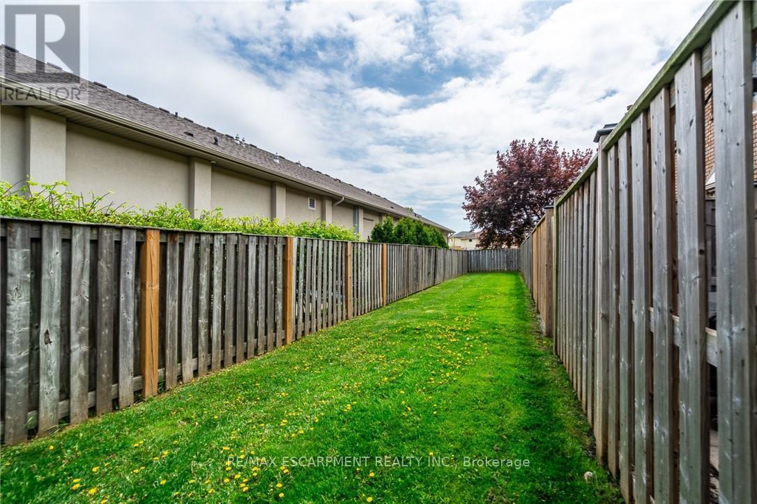 63 - 391 Stone Church Road, Hamilton, Ontario  L8B 2H3 - Photo 44 - X12742440