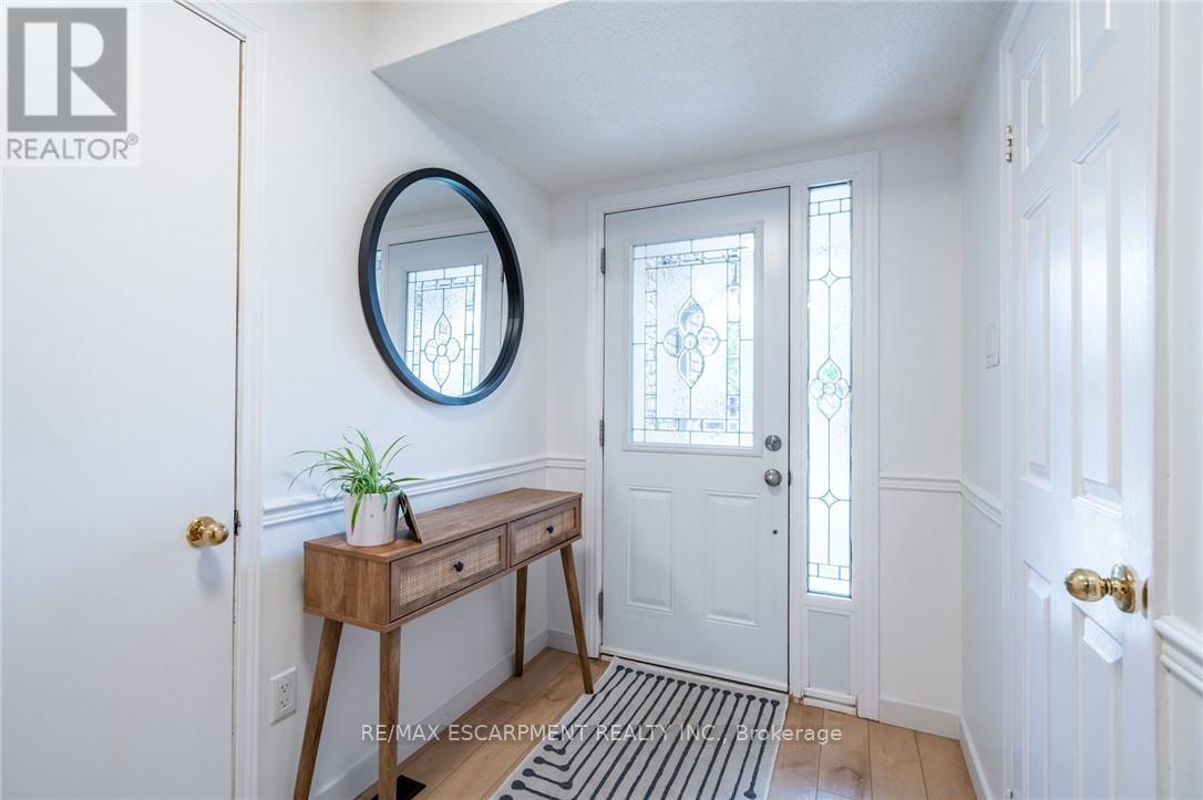 63 - 391 Stone Church Road, Hamilton, Ontario  L8B 2H3 - Photo 5 - X12742440