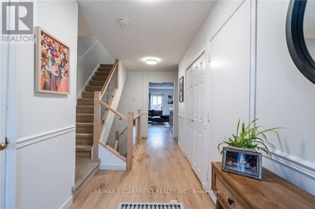 63 - 391 Stone Church Road, Hamilton, Ontario  L8B 2H3 - Photo 6 - X12742440