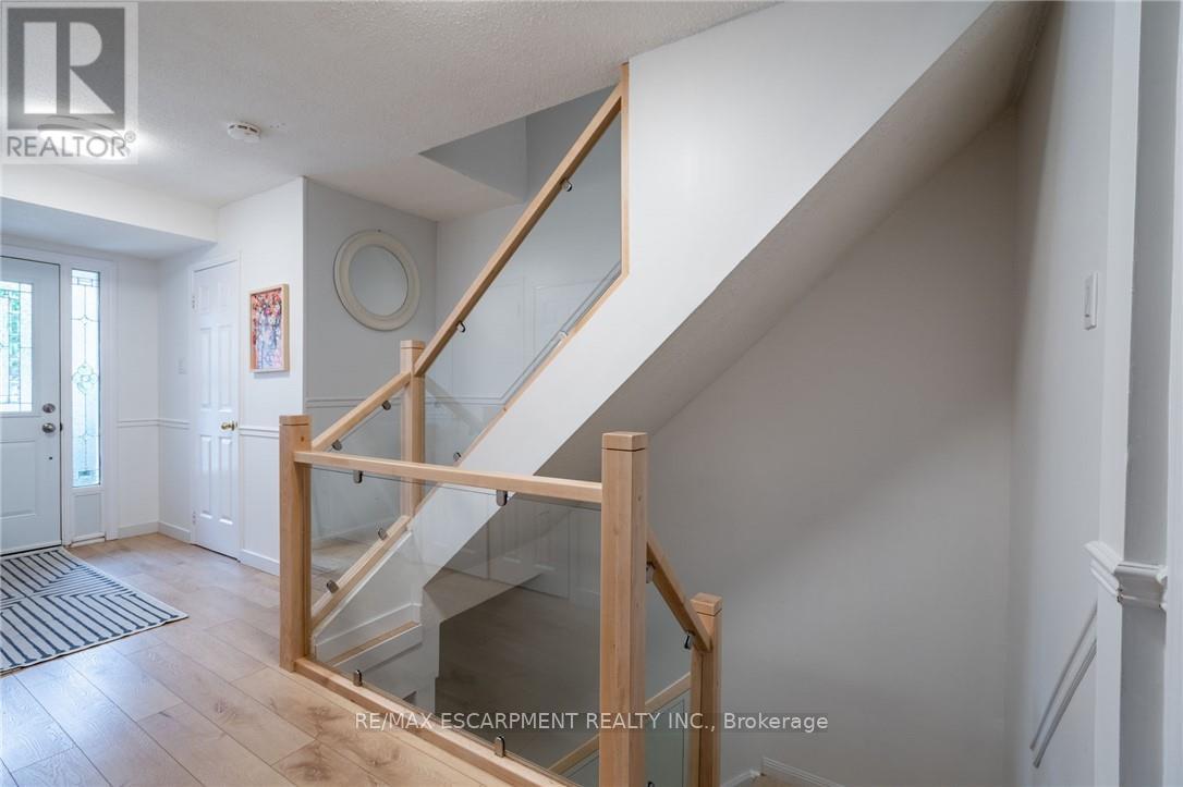 63 - 391 Stone Church Road, Hamilton, Ontario  L8B 2H3 - Photo 7 - X12742440