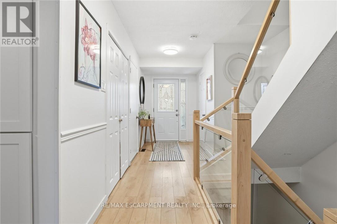 63 - 391 Stone Church Road, Hamilton, Ontario  L8B 2H3 - Photo 8 - X12742440