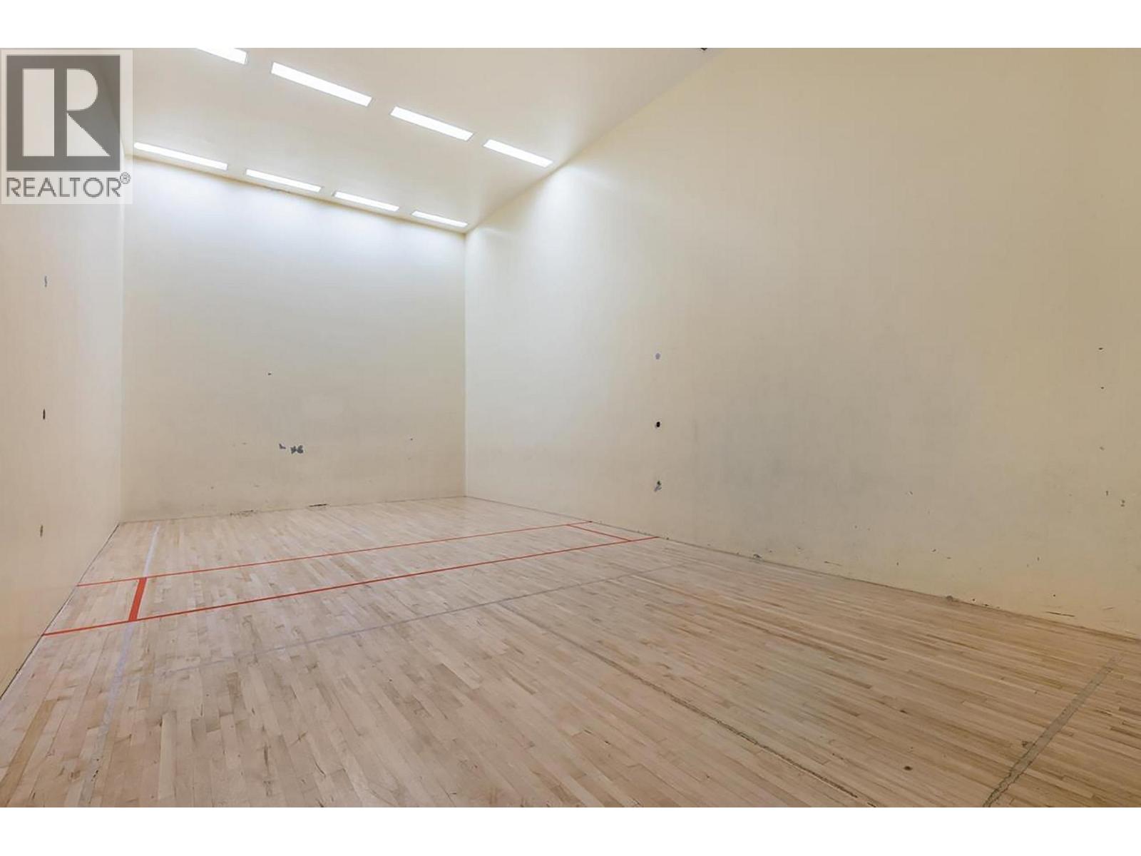 Listing Picture 32 of 34 : 1607 6595 WILLINGDON AVENUE, Burnaby / 本拿比 - 魯藝地產 Yvonne Lu Group - MLS Medallion Club Member