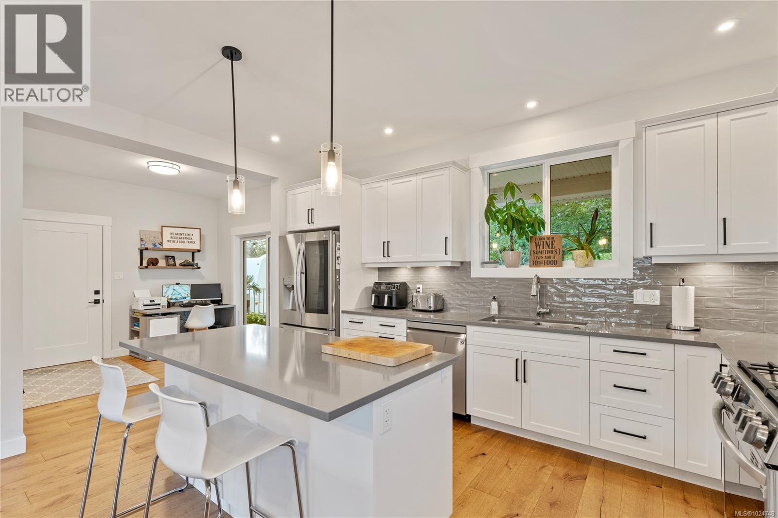 2052 Ernest Lane, Duncan, British Columbia  V9L 5R4 - Photo 8 - 1024748