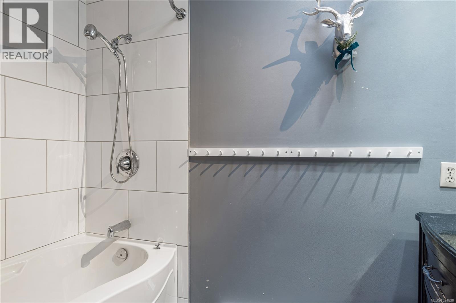 972 Woodpecker Pl, Parksville, British Columbia  V9P 1T1 - Photo 10 - 1024638