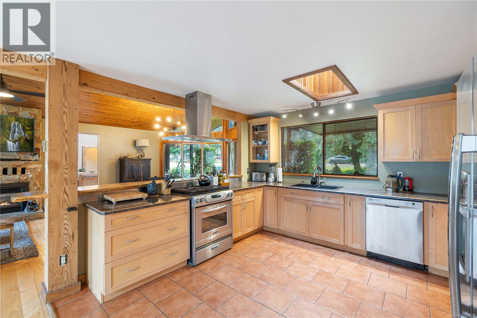 972 Woodpecker Pl, Parksville, British Columbia  V9P 1T1 - Photo 13 - 1024638