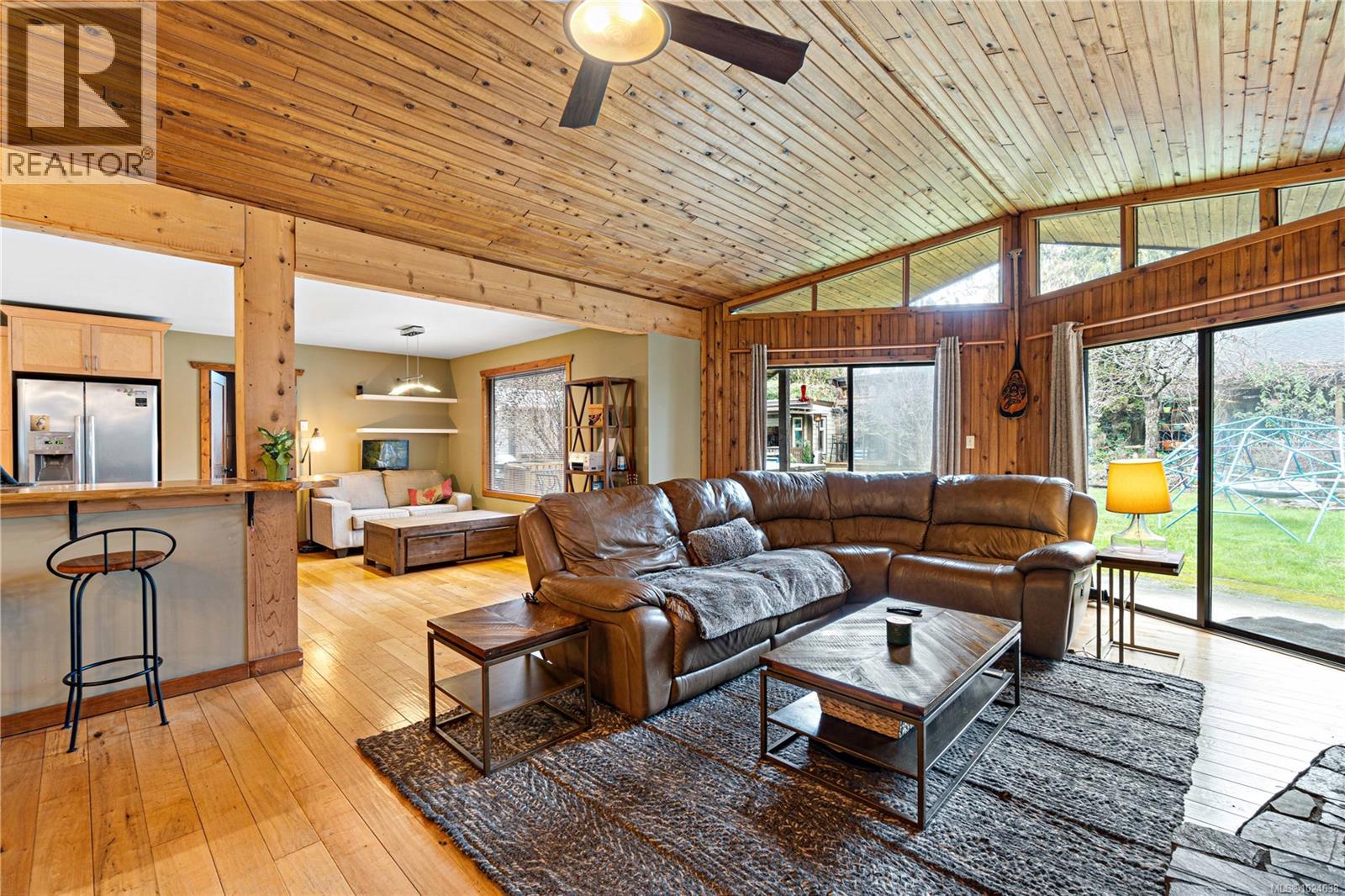 972 Woodpecker Pl, Parksville, British Columbia  V9P 1T1 - Photo 15 - 1024638