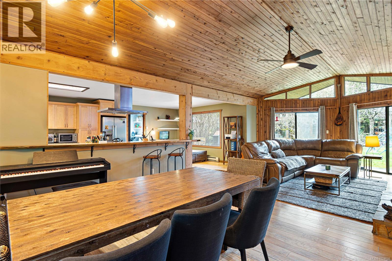 972 Woodpecker Pl, Parksville, British Columbia  V9P 1T1 - Photo 21 - 1024638