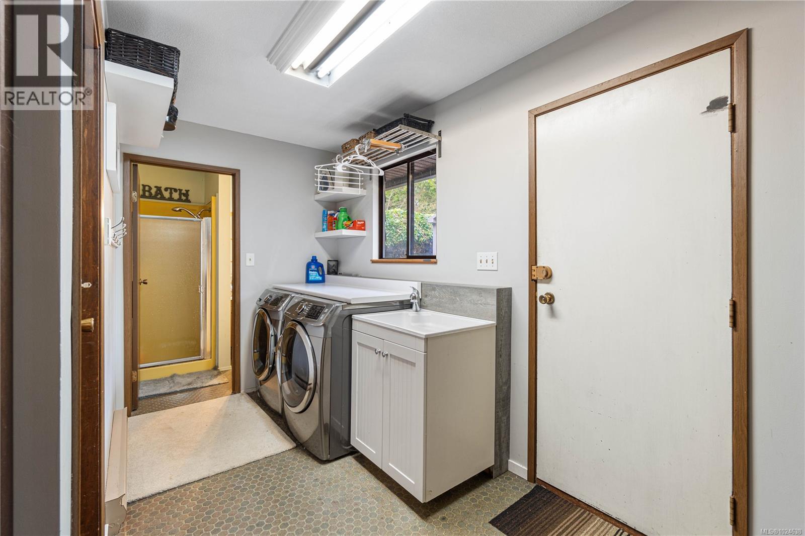 972 Woodpecker Pl, Parksville, British Columbia  V9P 1T1 - Photo 25 - 1024638