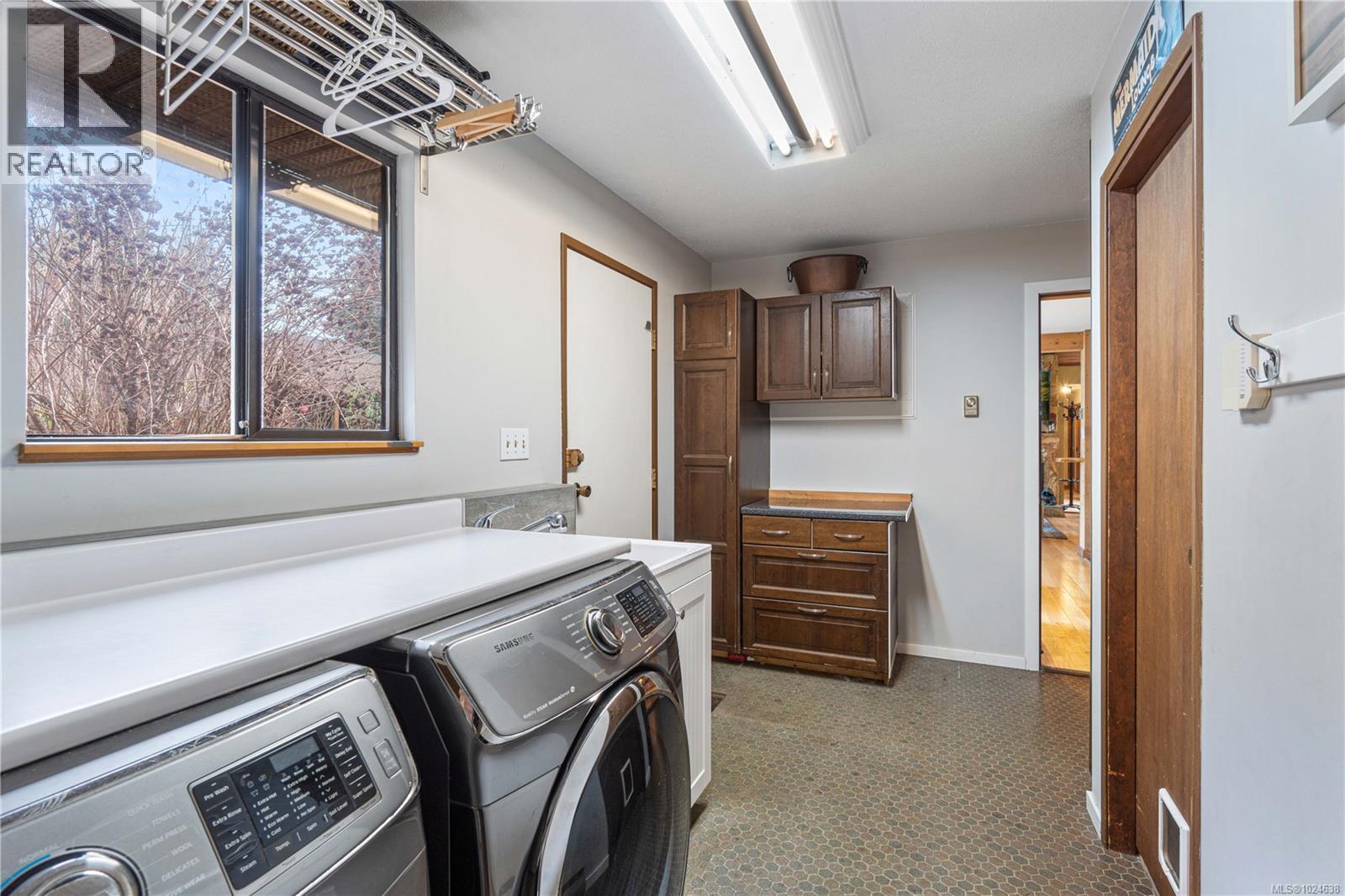 972 Woodpecker Pl, Parksville, British Columbia  V9P 1T1 - Photo 26 - 1024638