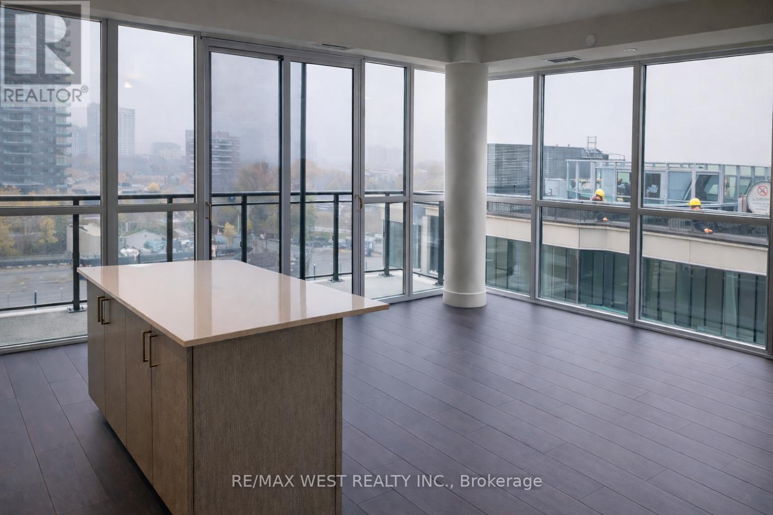 708 - 15 Lynch Street, Brampton, Ontario  L6W 0C7 - Photo 4 - W12742380